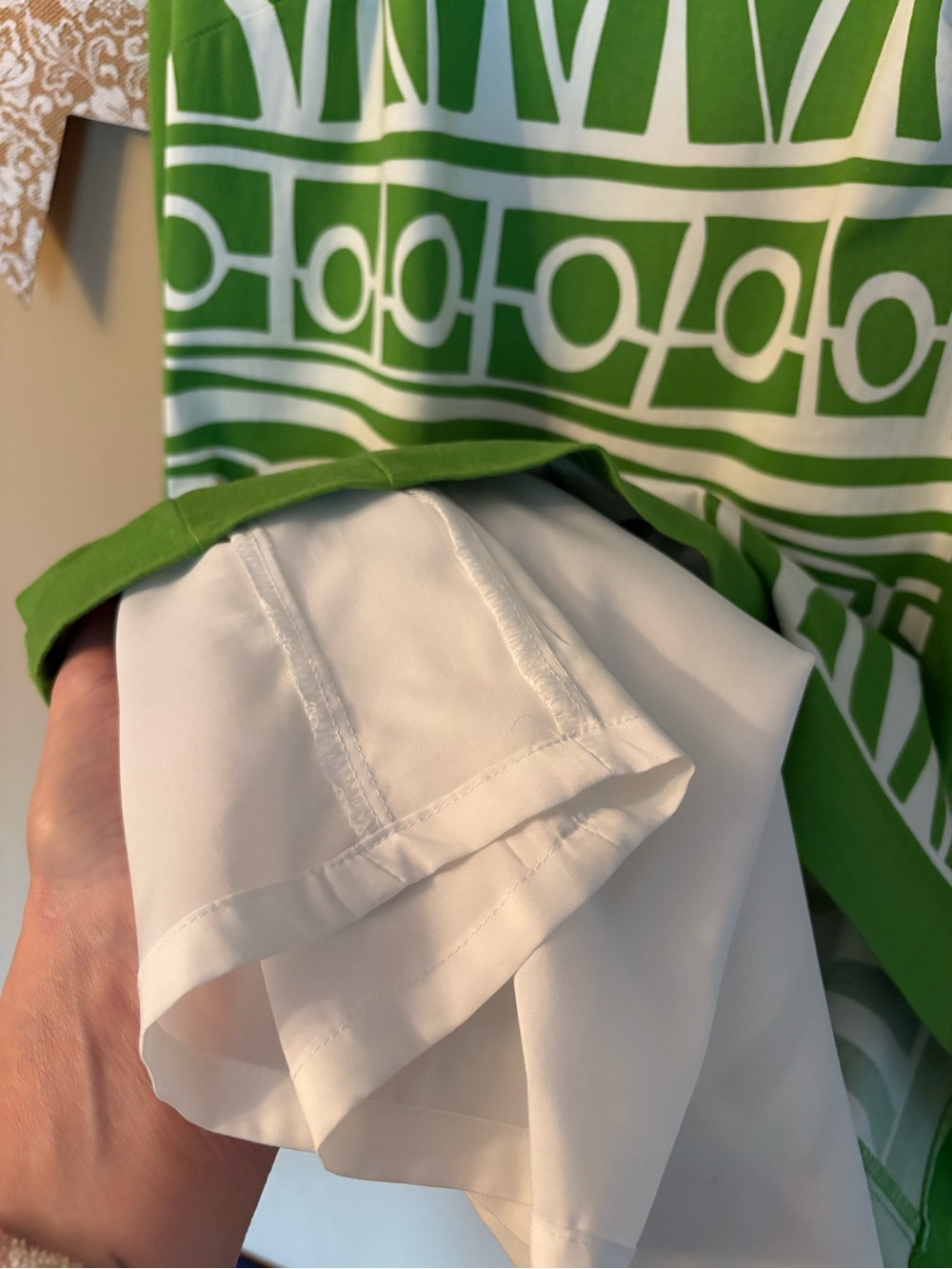 Chetta B Green and White Geo-Print Sleeveless Shift Dress - Picture 5 of 10
